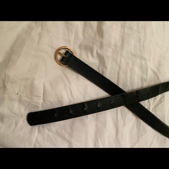 Women’s Black Leather Belt - Picture 3 of 11